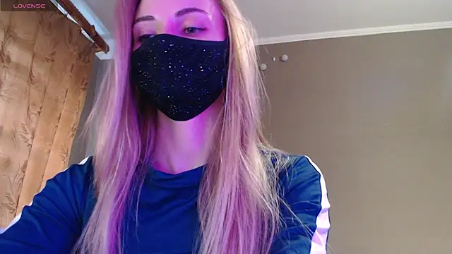 Snapshot of Iris_lave chatting on 28, 9, 2025 Iris lave online show from 28, 9, 2025