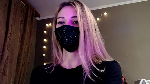 Snapshot of Iris_lave chatting on 29, 11, 2025 Iris lave online show from 29, 11, 2025