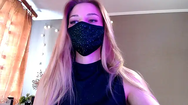 Snapshot of Iris_lave chatting on 5, 5, 2026 Iris lave online show from 5, 5, 2026