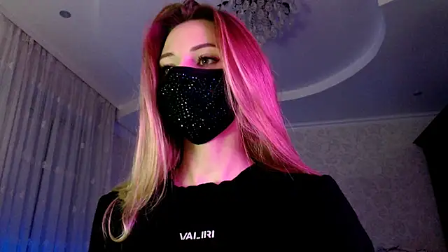 Iris lave online show from 4, 7, 2026
