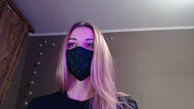 Snapshot of Iris_lave chatting on 27, 10, 2025 Iris lave online show from 27, 10, 2025