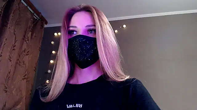 Snapshot of Iris_lave chatting on 14, 5, 2026 Iris lave online show from 14, 5, 2026