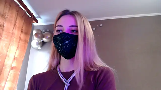 Snapshot of Iris_lave chatting on 27, 11, 2025 Iris lave online show from 27, 11, 2025