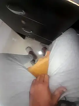 hackyourpussyxh online show from 2, 12, 2025