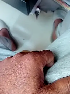 hackyourpussyxh online show from 19, 1, 2026