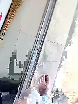 hackyourpussyxh online show from 11, 1, 2026