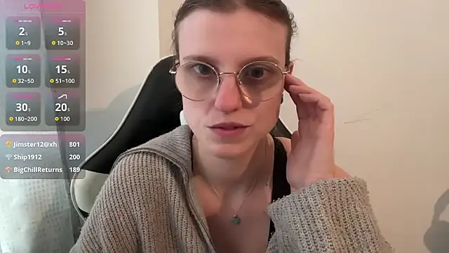 BustyKellyXXX online show from 6, 3, 2026