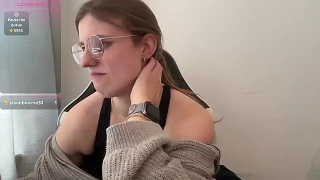 BustyKellyXXX online show from 16, 2, 2026