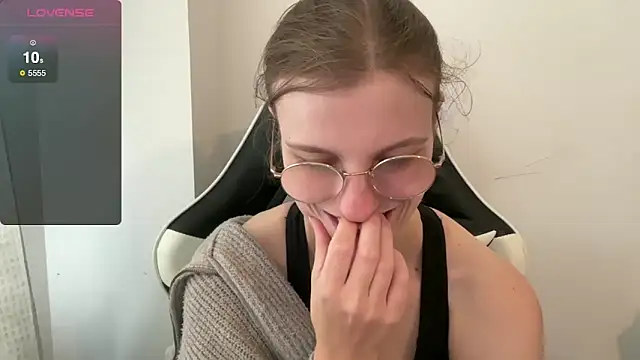 BustyKellyXXX online show from 11, 11, 2025