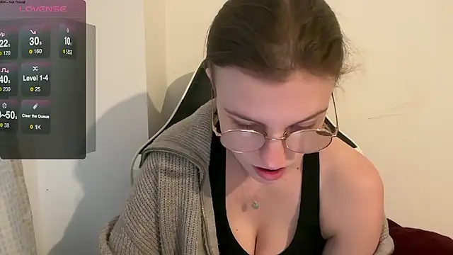 BustyKellyXXX online show from 13, 1, 2026