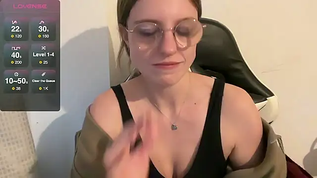 BustyKellyXXX online show from 21, 12, 2025