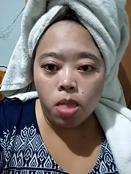 sweetbigtits19 online show from 25, 4, 2026