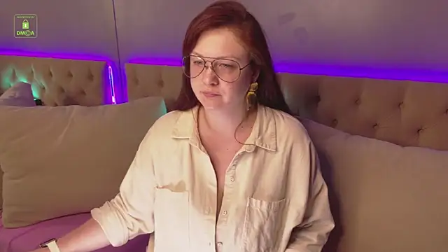 Snapshot of QuincyPines chatting on 11, 9, 2025 QuincyPines online show from 11, 9, 2025