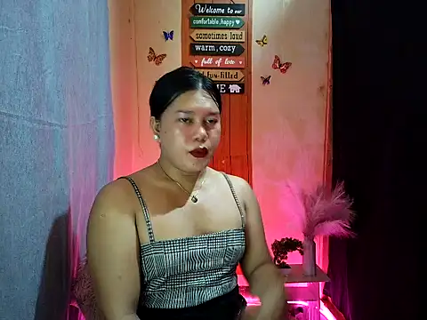 mika lover online show from 22, 9, 2025