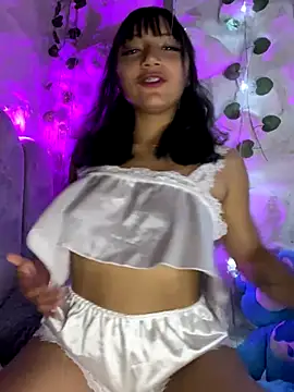 Snapshot of Maddy_w chatting on 26, 11, 2025 Maddy w online show from 26, 11, 2025