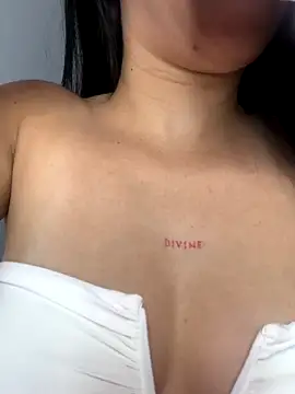 lucy grey25 online show from 11, 11, 2025