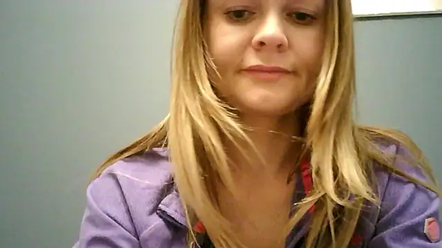 Ginger-bb online show from 5, 12, 2025