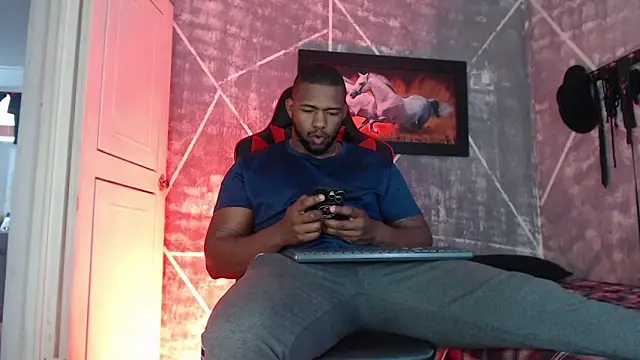 Snapshot of big_blackmen19 chatting on 18, 11, 2025 big blackmen19 online show from 18, 11, 2025