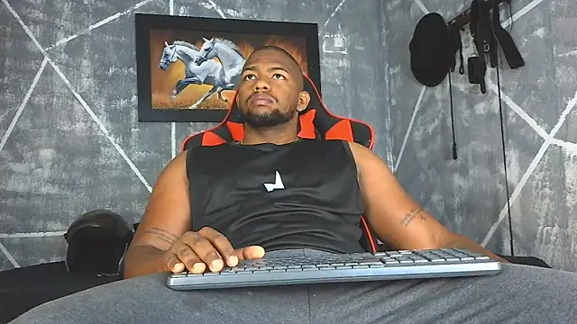 Snapshot of big_blackmen19 chatting on 11, 5, 2026 big blackmen19 online show from 11, 5, 2026