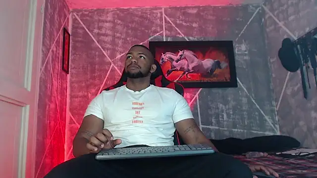 Snapshot of big_blackmen19 chatting on 15, 11, 2025 big blackmen19 online show from 15, 11, 2025