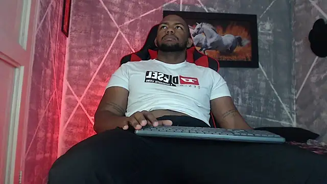 Snapshot of big_blackmen19 chatting on 24, 10, 2025 big blackmen19 online show from 24, 10, 2025