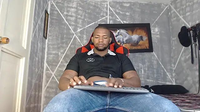 Snapshot of big_blackmen19 chatting on 4, 11, 2025 big blackmen19 online show from 4, 11, 2025