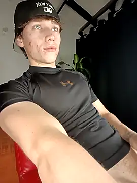 Snapshot of Logan_sixxer chatting on 19, 12, 2025 Logan sixxer online show from 19, 12, 2025