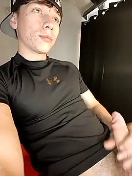 Snapshot of Logan_sixxer chatting on 8, 10, 2025 Logan sixxer online show from 8, 10, 2025