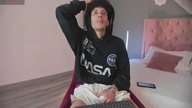 Snapshot of Joe_And_Emma chatting on 25, 11, 2025 Joe And Emma online show from 25, 11, 2025