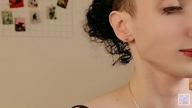 Queen of tease online show from 9, 2, 2026