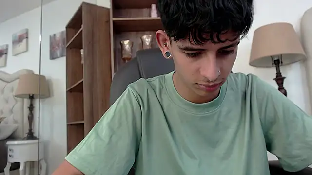 Ibratxandy online show from 11, 4, 2026