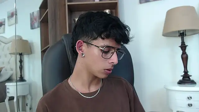 Ibratxandy online show from 13, 4, 2026