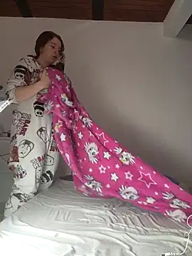 Sharon Black online show from 21, 10, 2025