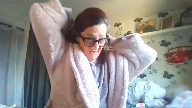 Mistress-Ivy51 online show from 8, 4, 2026