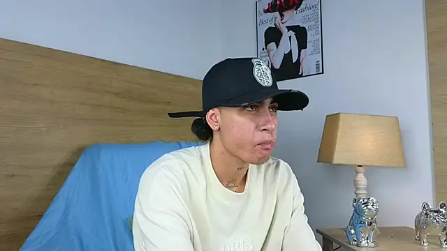 Stiven Benet  online show from 20, 10, 2025