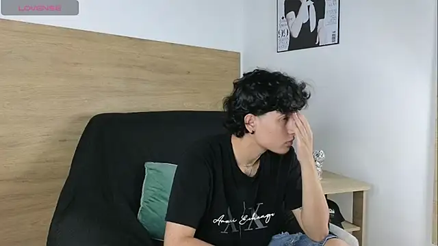 Stiven Benet  online show from 5, 11, 2025