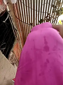 Snapshot of Rous-squir chatting on 19, 11, 2025 Rous-squir online show from 19, 11, 2025