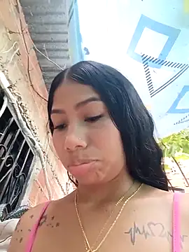 Snapshot of Rous-squir chatting on 17, 10, 2025 Rous-squir online show from 17, 10, 2025