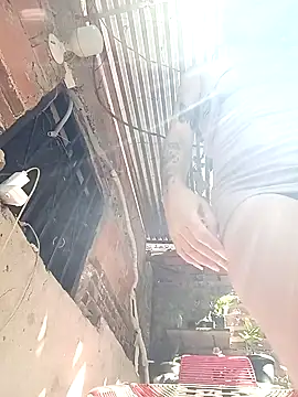 Snapshot of Rous-squir chatting on 22, 11, 2025 Rous-squir online show from 22, 11, 2025