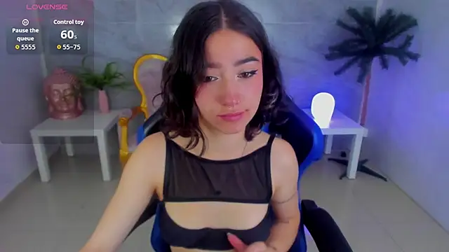 venuss09 s online show from 13, 11, 2025