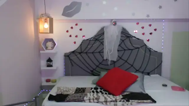 pocahontamoon online show from 29, 10, 2025