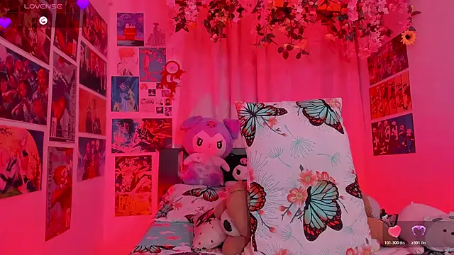 Snapshot of FluffyMelons chatting on 2, 11, 2025 FluffyMelons online show from 2, 11, 2025