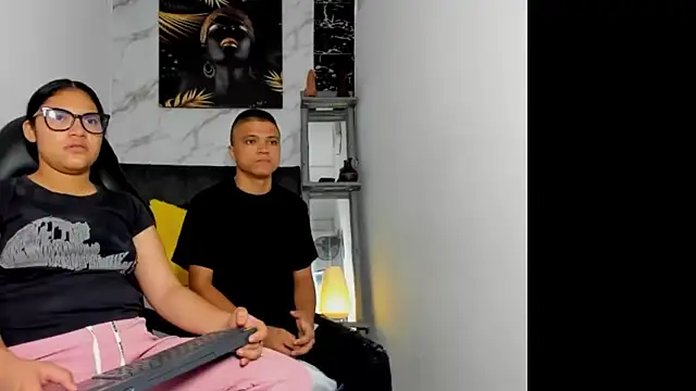 Snapshot of aly_n_sebas chatting on 9, 6, 2026 aly n sebas online show from 9, 6, 2026