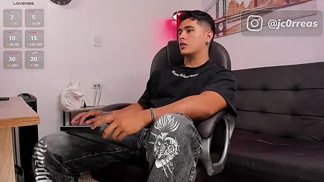  Juanes online show from 2, 11, 2025