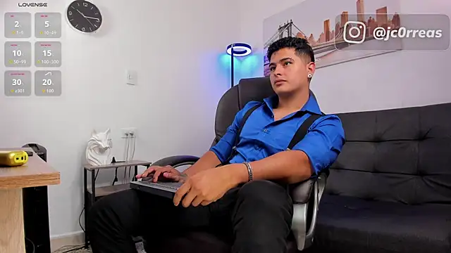  Juanes online show from 4, 11, 2025