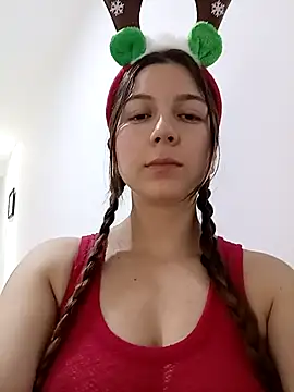 Arianna Moss online show from 3, 12, 2025