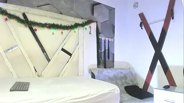 Snapshot of PeterBowel chatting on 3, 12, 2025 PeterBowel online show from 3, 12, 2025