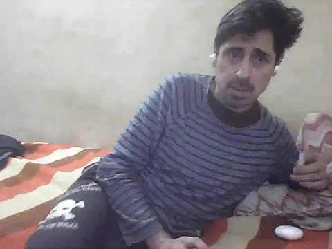 Snapshot of fleky chatting on 17, 5, 2026 fleky online show from 17, 5, 2026