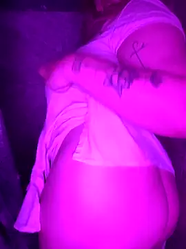 Dulceluz 420 online show from 4, 11, 2025