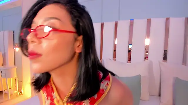 selene phmoon online show from 19, 10, 2025